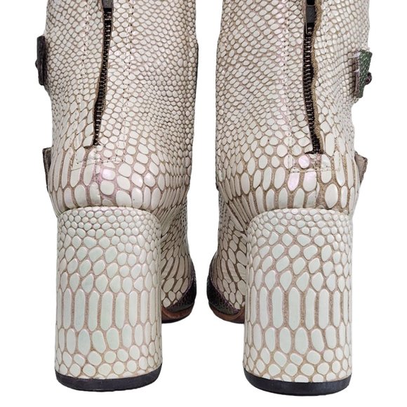 FREEBIRD BY STEVEN JOEY WHITE PEARL HOLOGRAM IRIDESCENT SNAKE CUSTOM BOOTIES - Picture 11 of 16